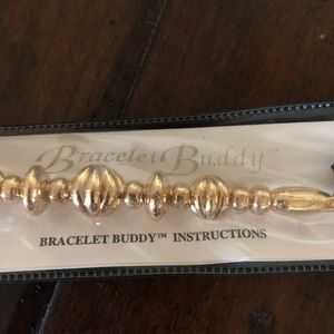 Bracelet Buddy